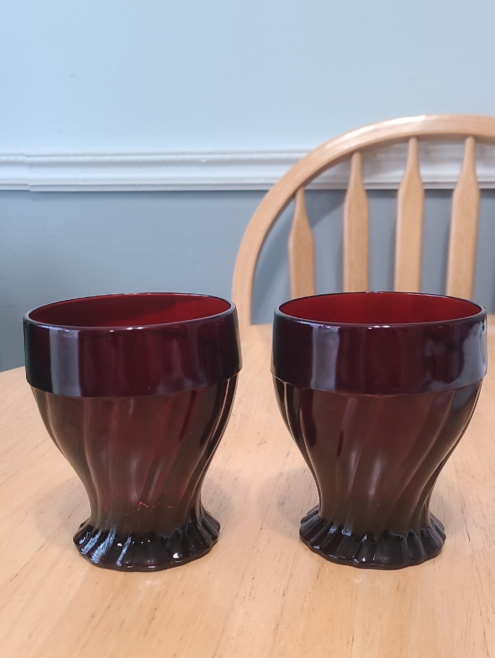 Anchor Hocking Vintage Ruby Red Swirl Tumblers Beverage Glasses Set of 2